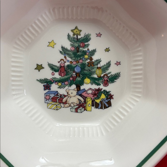 Nikko Christmastime Bowls-set of 4 - Picture 2 of 6